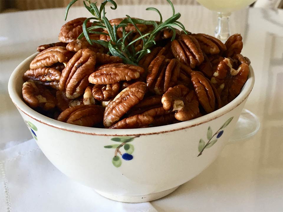 Spicy & Sweet Pecans